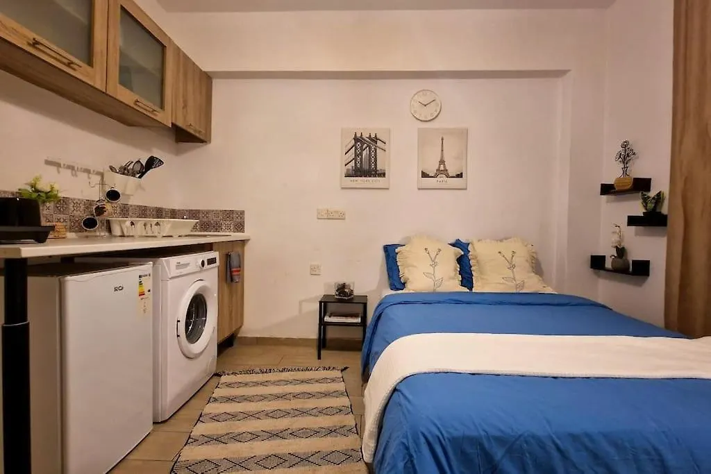 Apartment Studio C Larnaca City Center