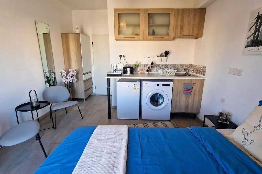 Studio C Larnaca City Center 0*,  Cyprus